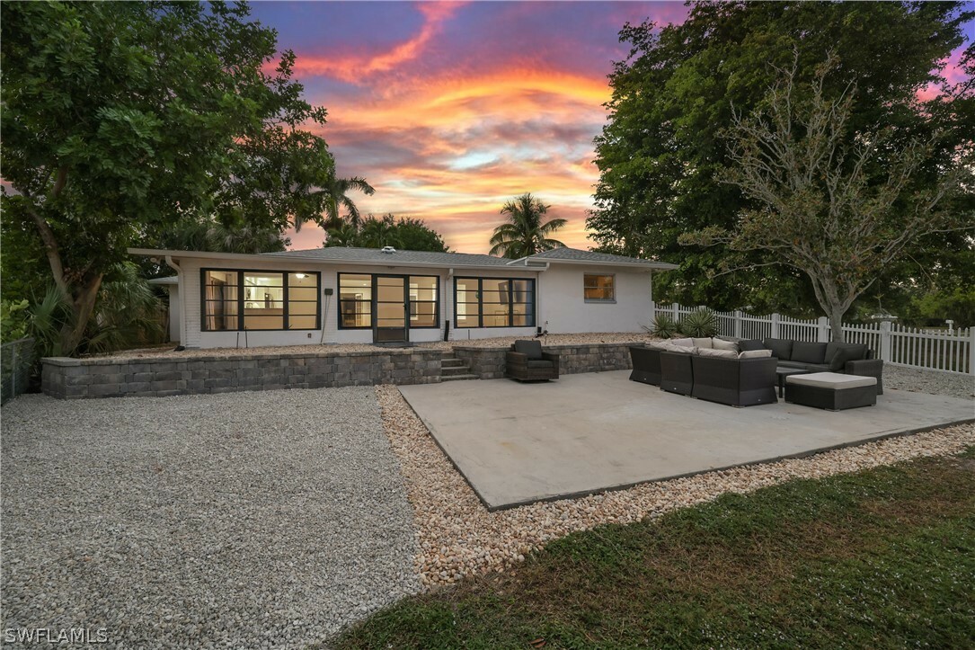 Property Photo: 3461 Lakeview Drive FL 34112
