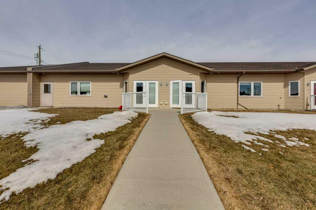 Property Photo: 5414 51 Street 2 AB T0C 2J0