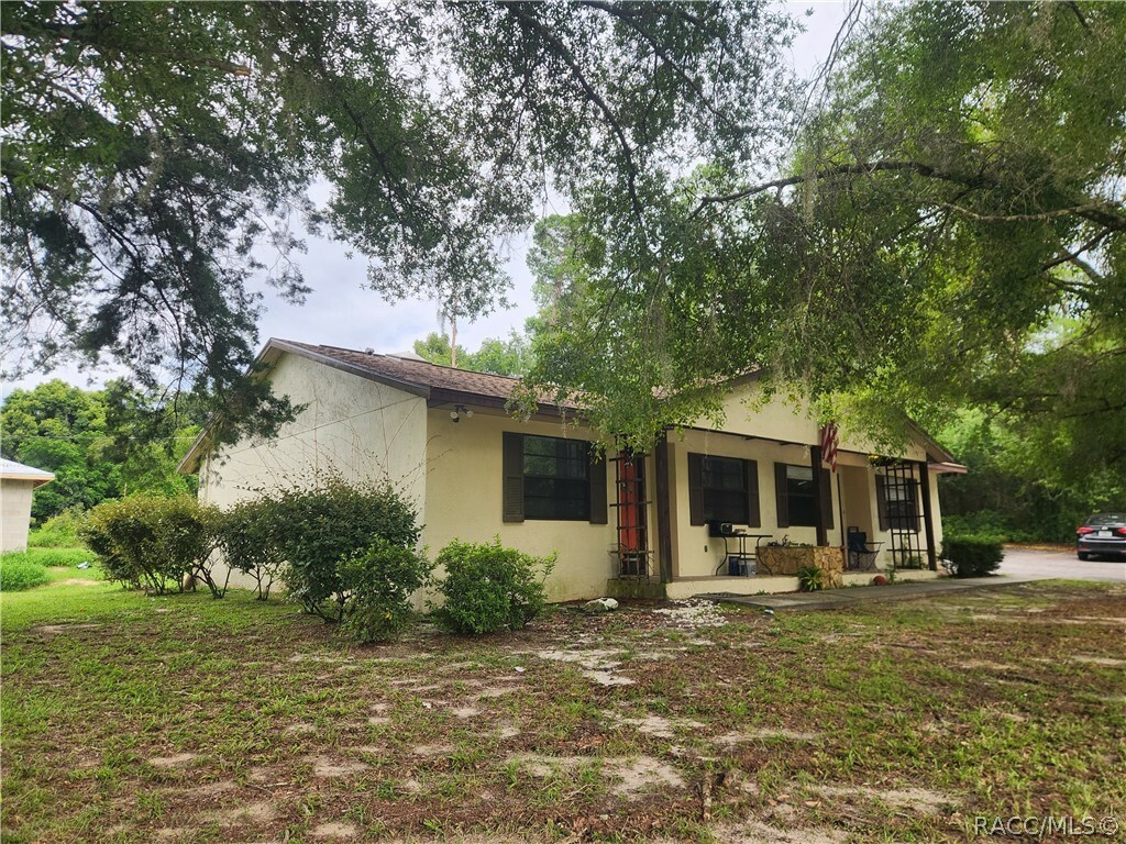 Property Photo:  1303 S Border Avenue A  FL 34452 