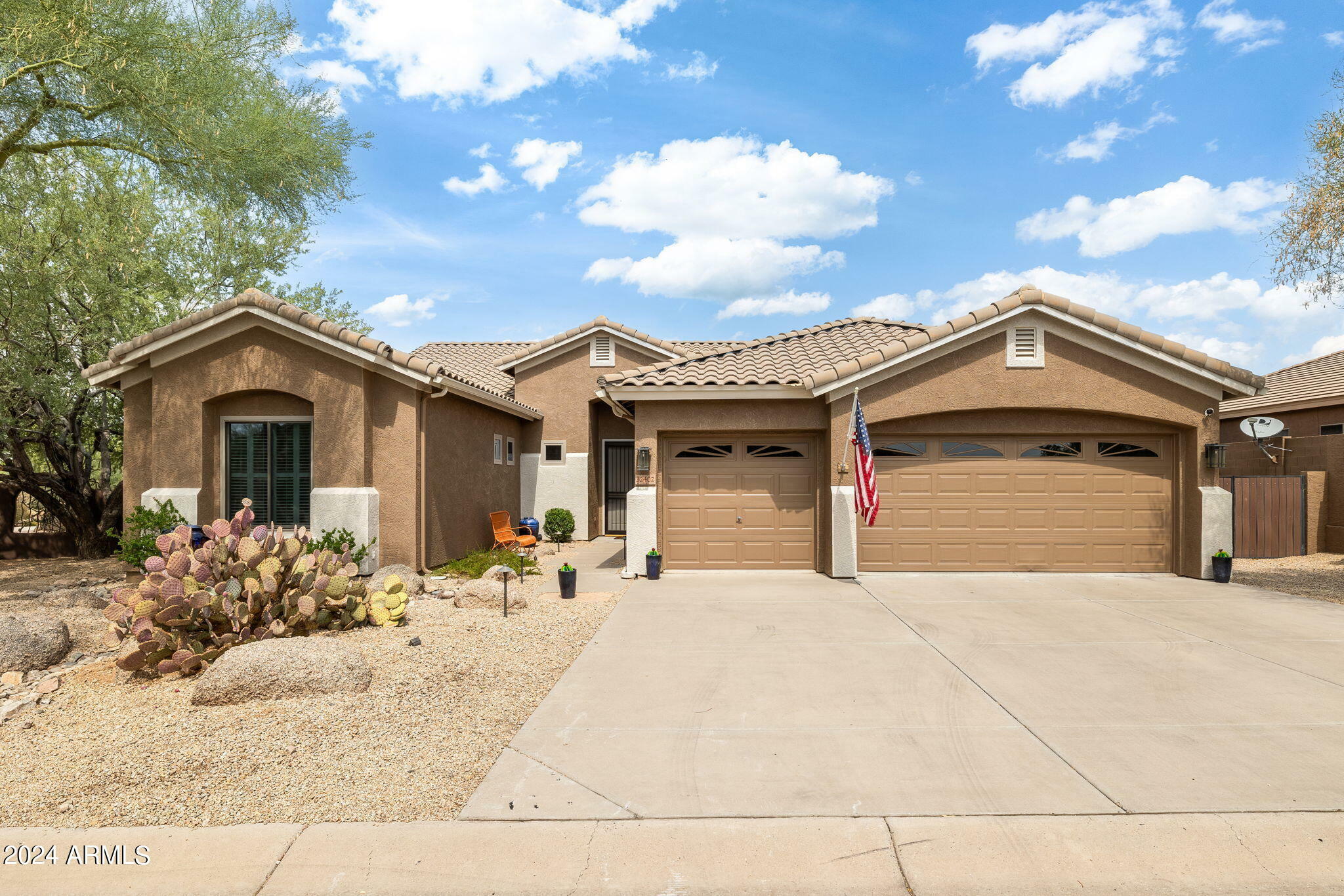 Property Photo:  32402 N 50th Street  AZ 85331 