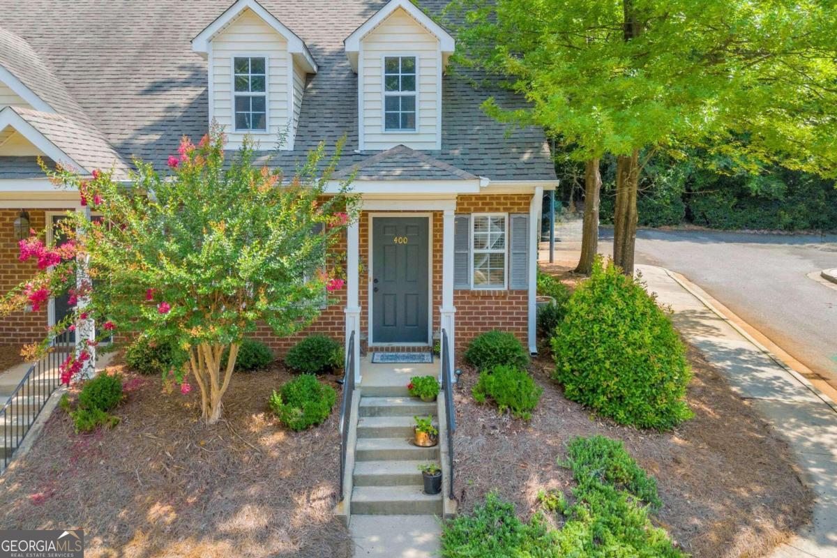 Property Photo:  1325 Cedar Shoals Drive 400  GA 30605 