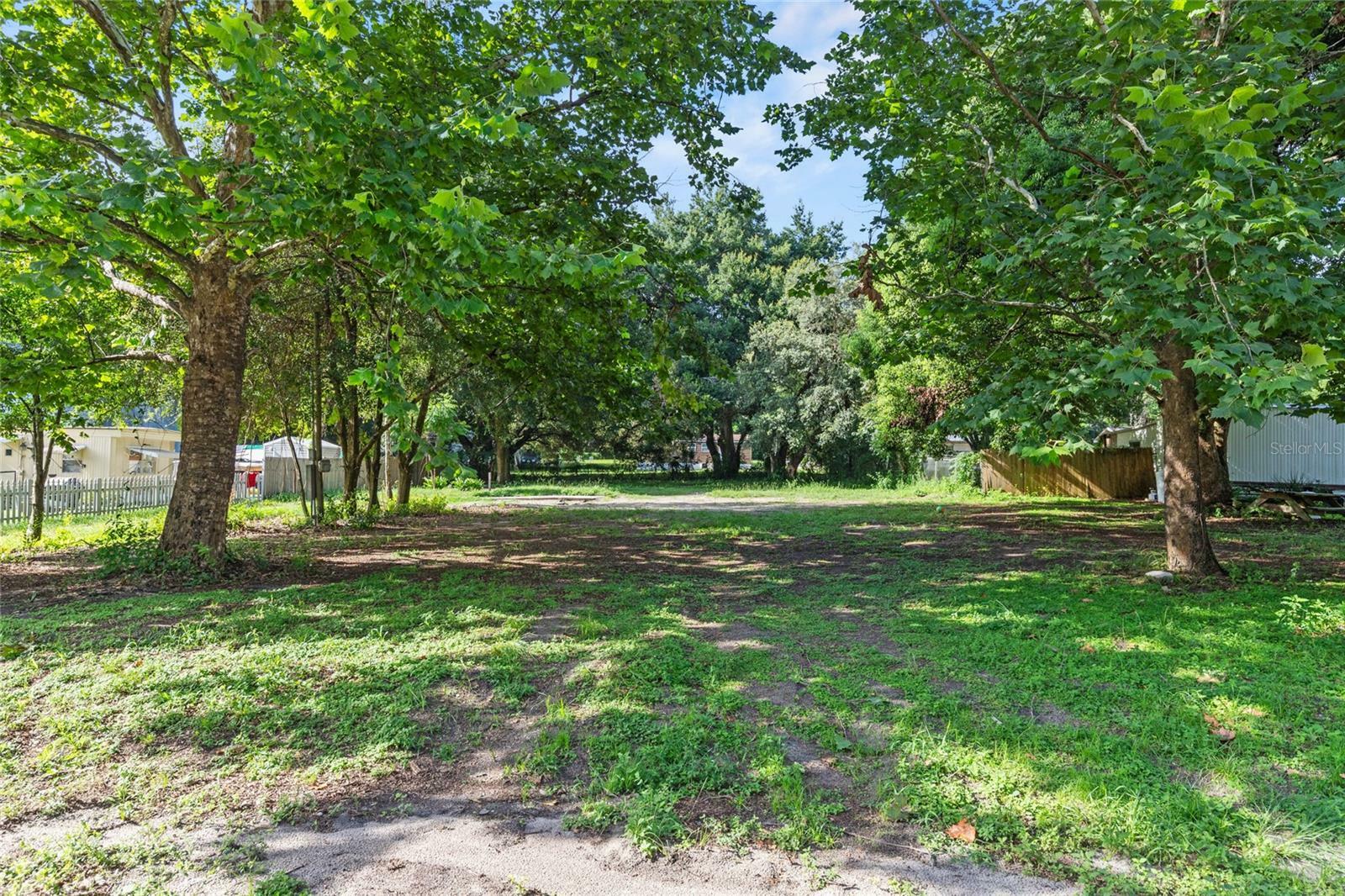 Property Photo:  214 Ann Street  FL 32159 