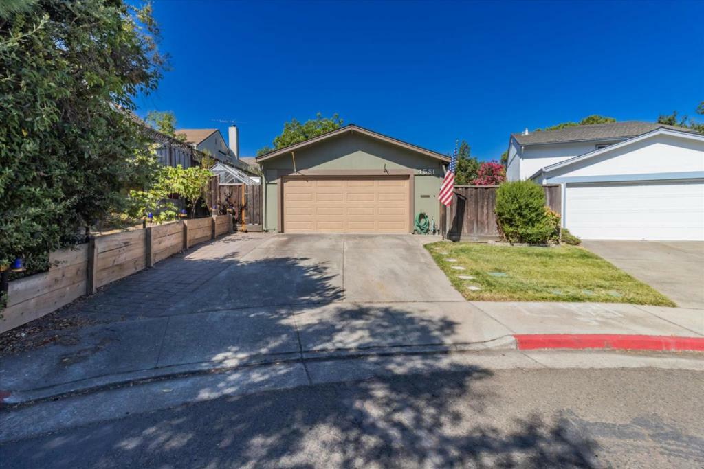 Property Photo: 4581 Abbeygate Court CA 95124