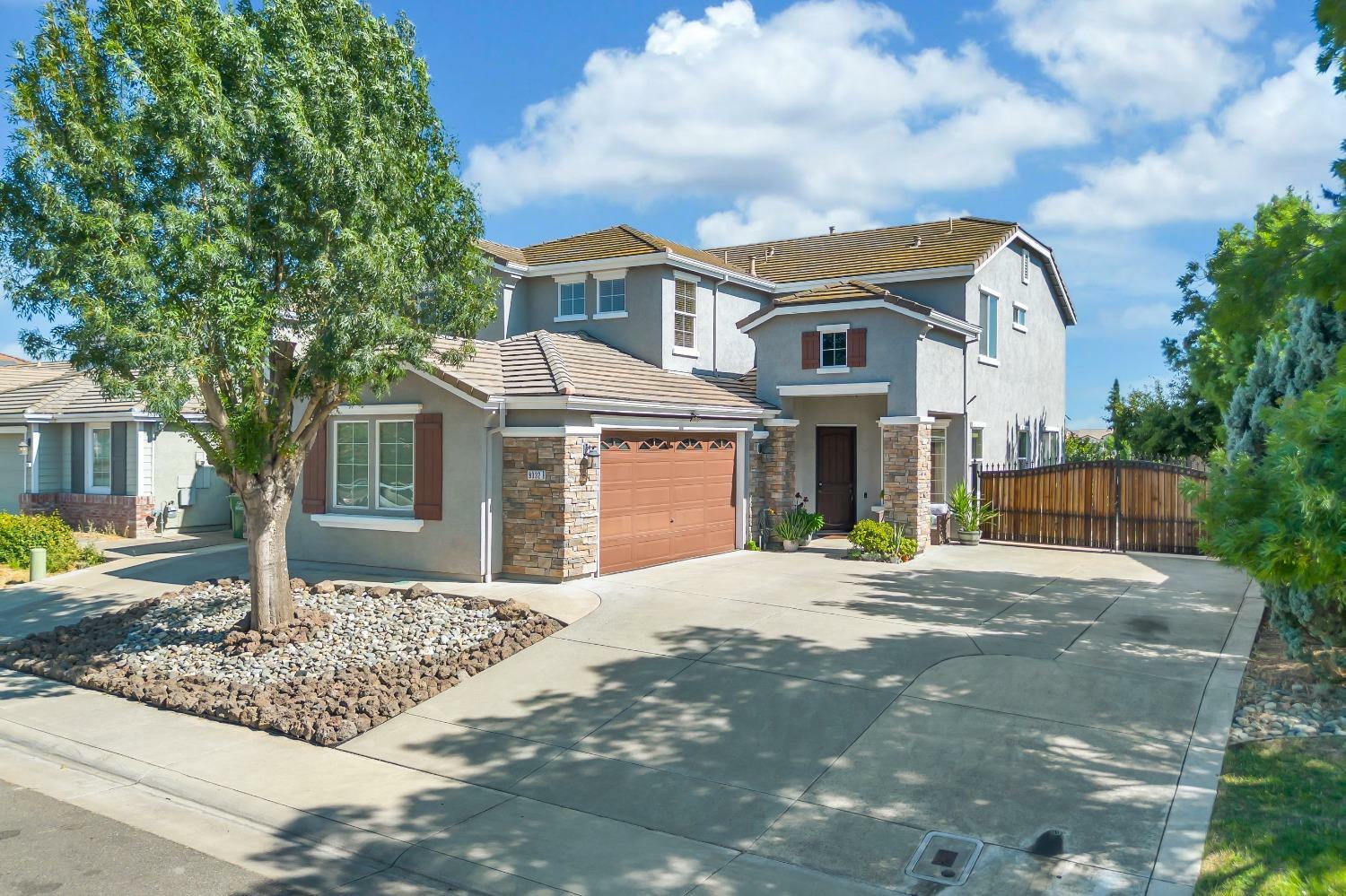 Property Photo:  9332 Healon Way  CA 95624 