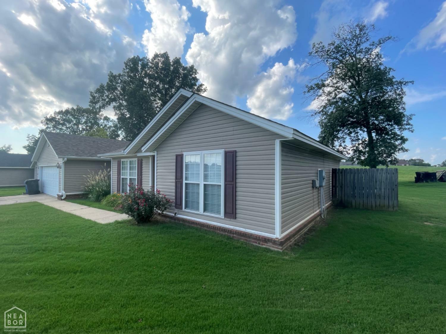 Property Photo:  5928 Newcastle Drive  AR 72405 