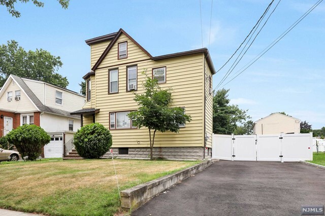 Property Photo:  45 East Broad Street  NJ 07621 