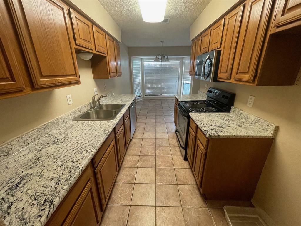 Property Photo:  4044 Pepperwood Drive  TX 75028 