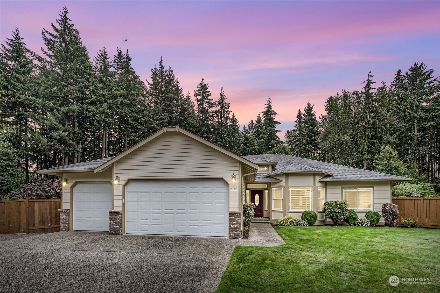 Property Photo:  7103 111th Drive NE  WA 98258 