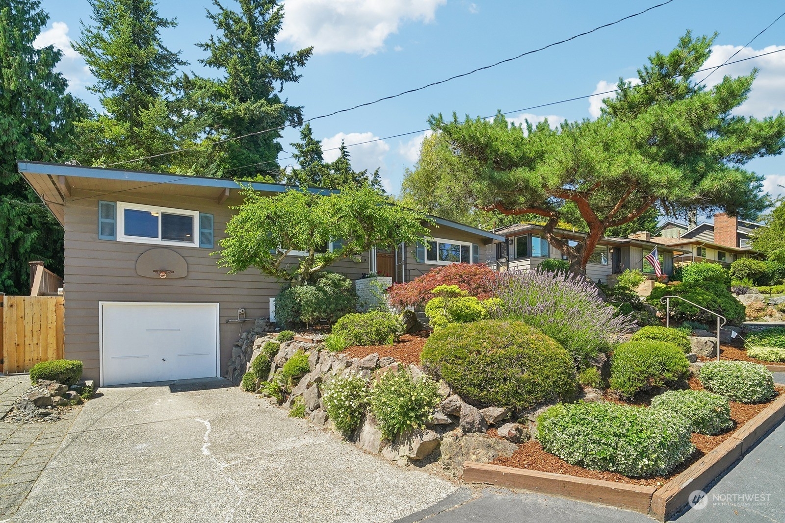 Property Photo:  10845 34th Avenue SW  WA 98146 