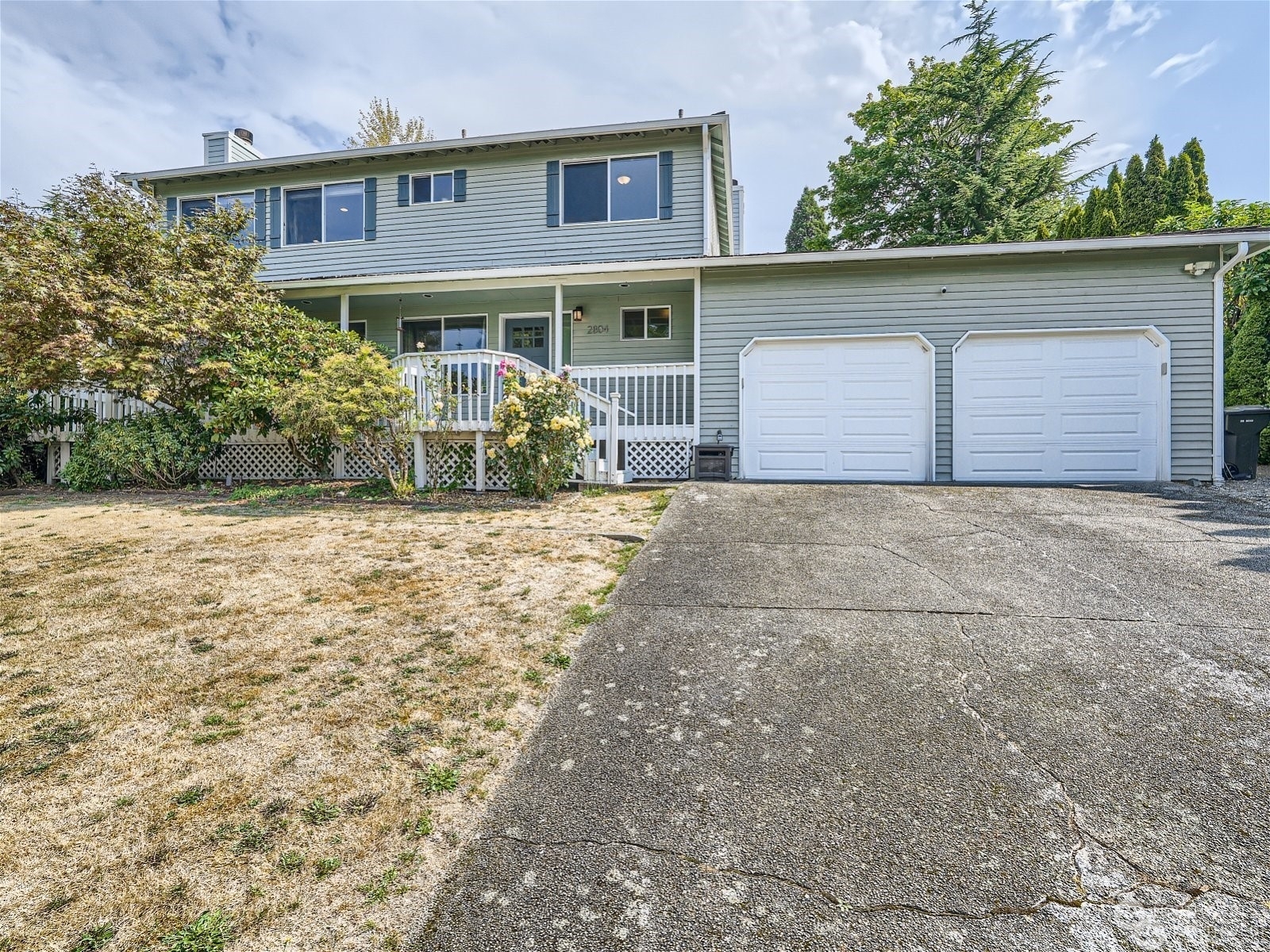 Property Photo:  2804 Cedar Avenue S  WA 98055 