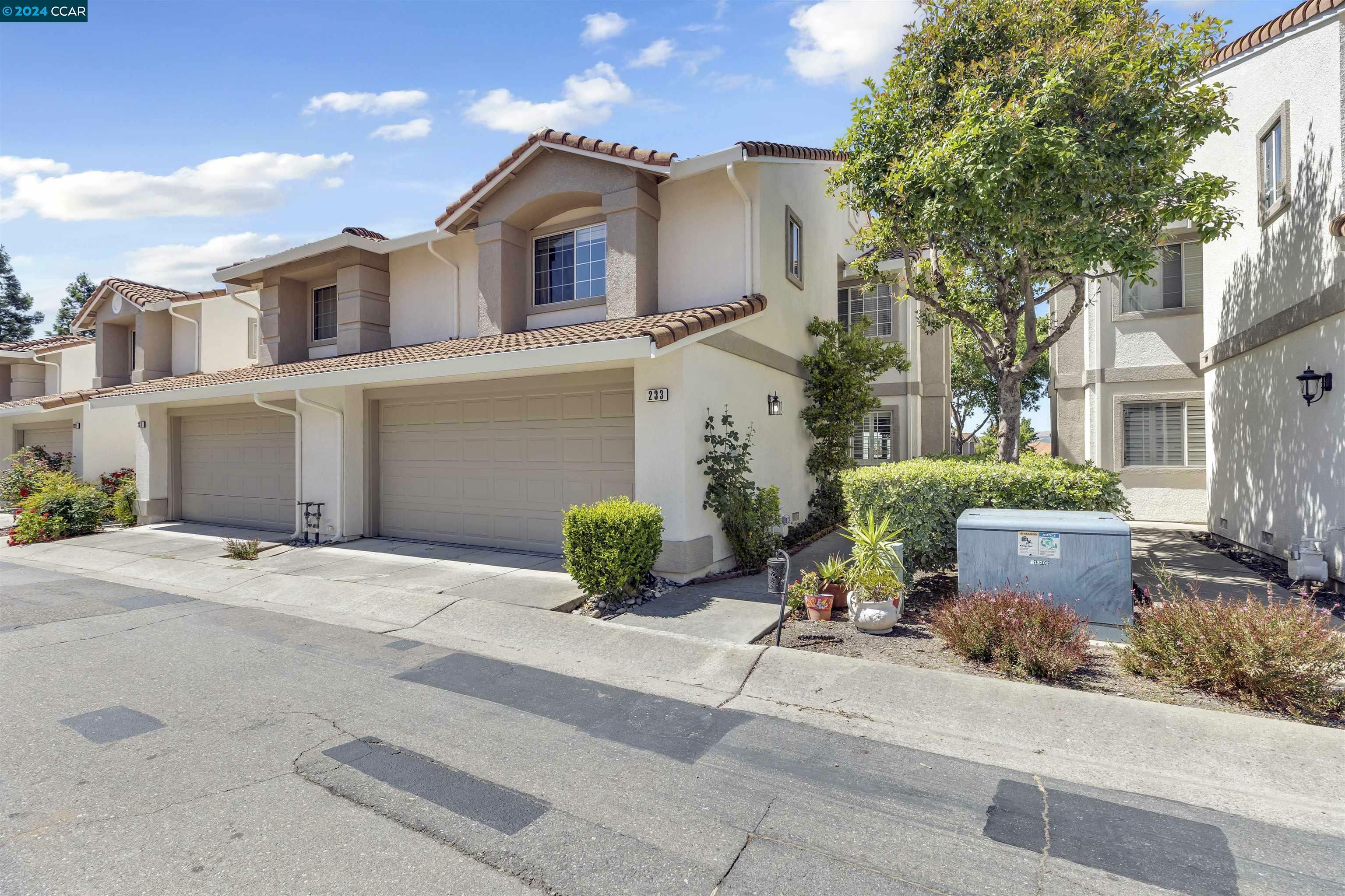 Property Photo:  233 Portola Drive  CA 94506 