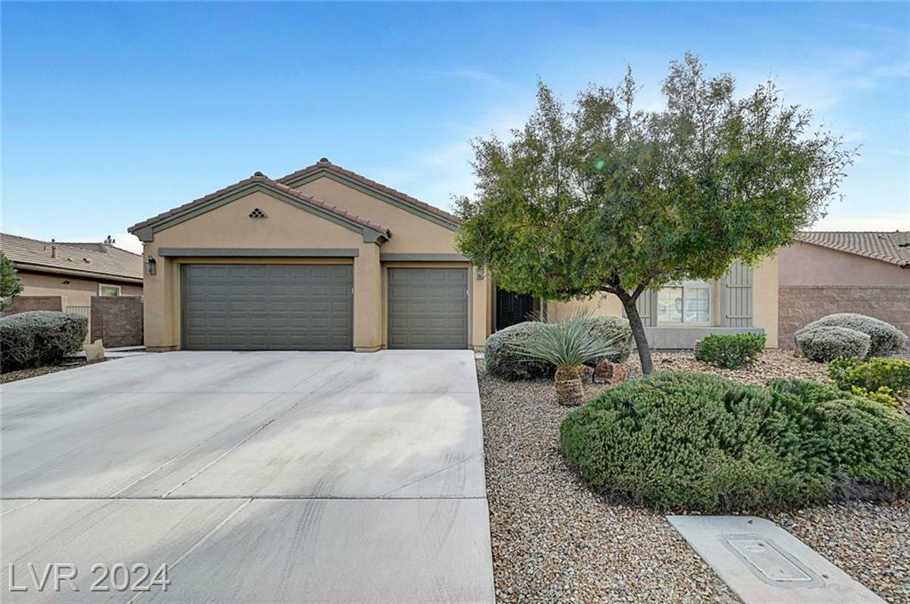 Property Photo:  3609 Fledgling Dr Drive  NV 89084 