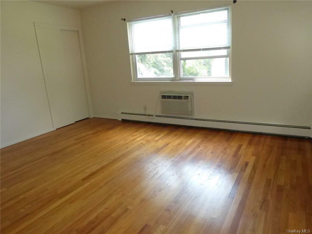 Property Photo:  6 Duryea Place 3C  NY 10960 