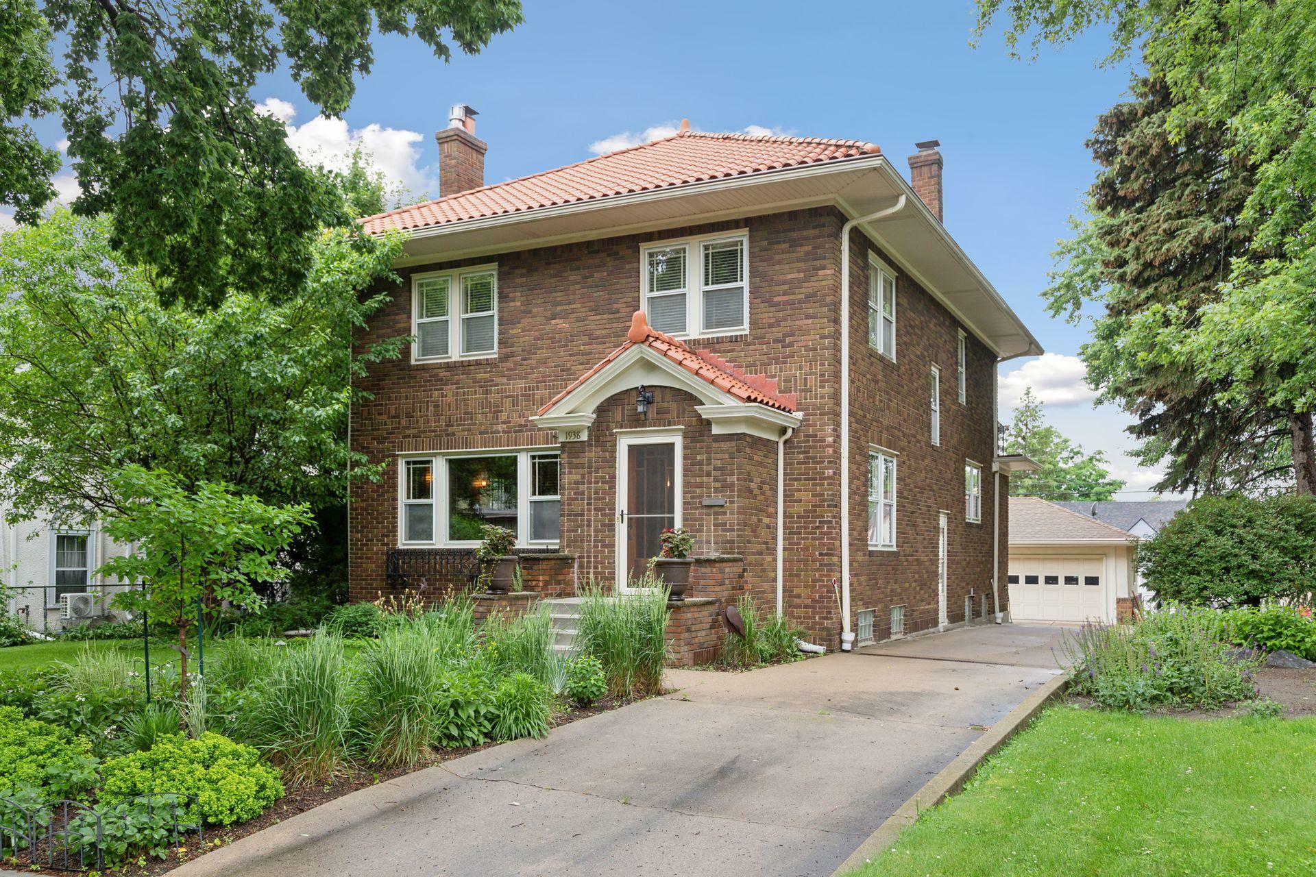 Property Photo:  1938 NE Benjamin Street  MN 55418 