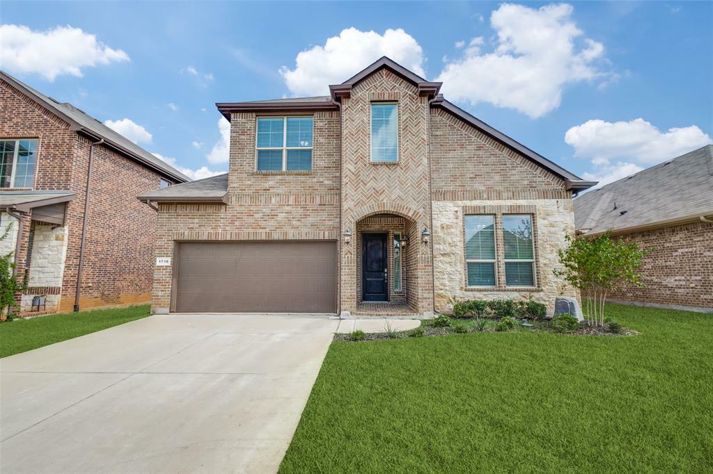 Property Photo:  1716 Spinnaker Drive  TX 76210 