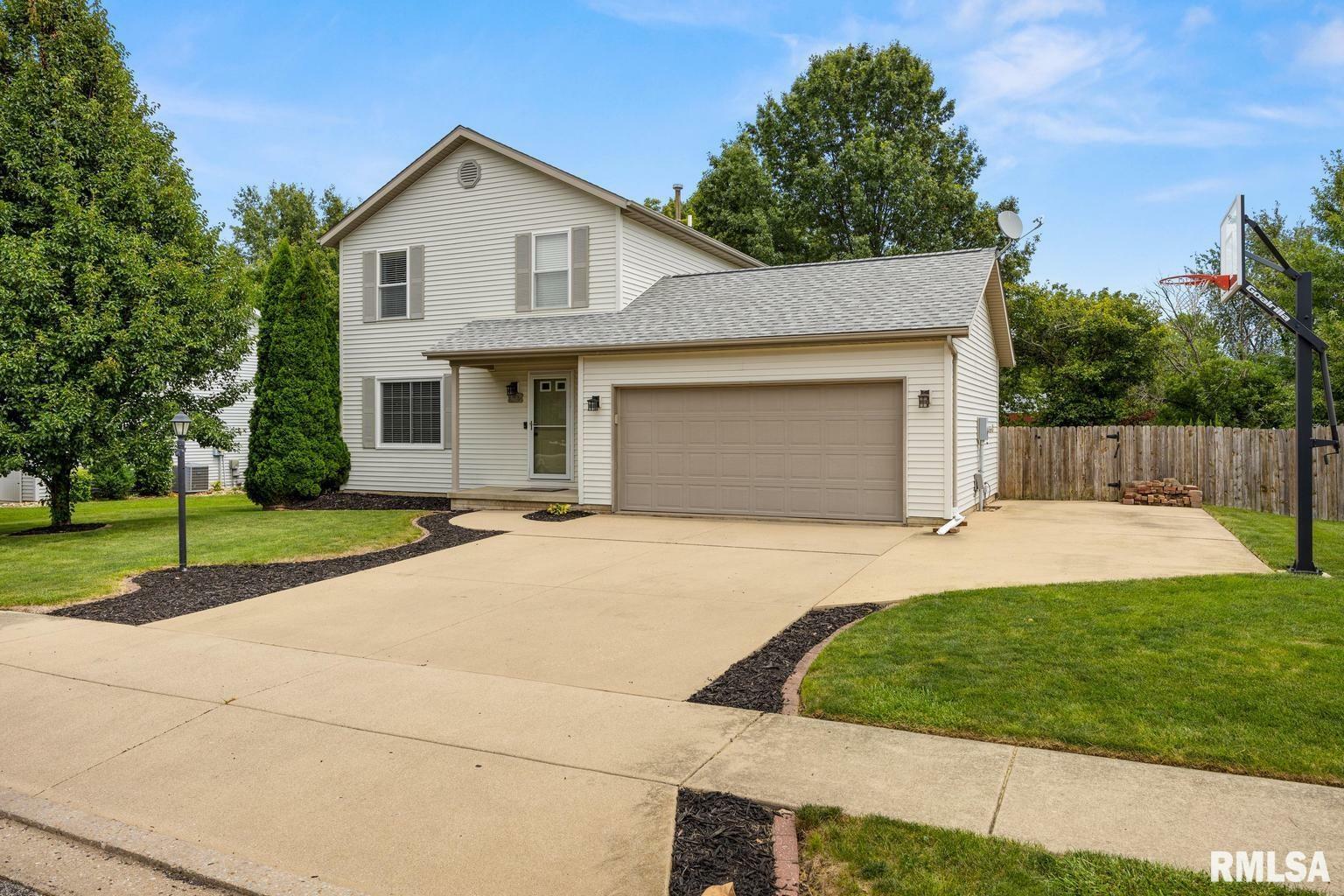 Property Photo:  1406 White Horse Trail  IL 61548 