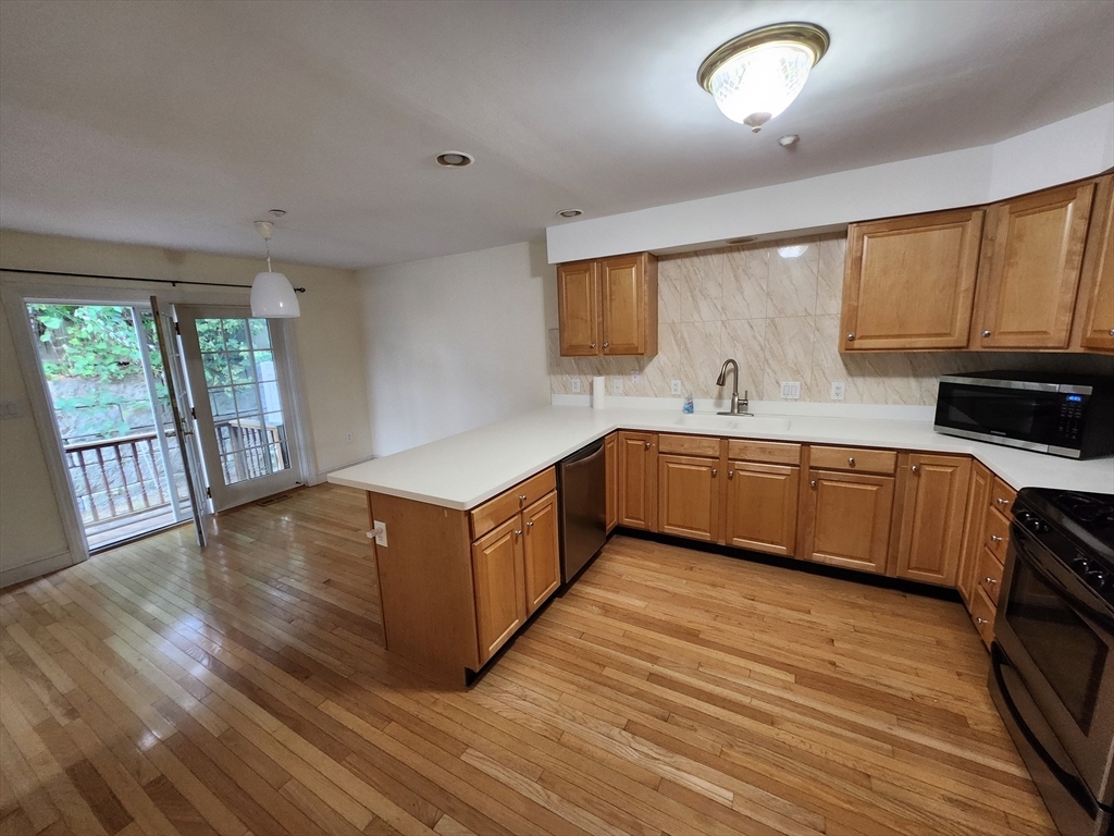 Property Photo:  4 Edgemoor Circle 1  MA 02125 