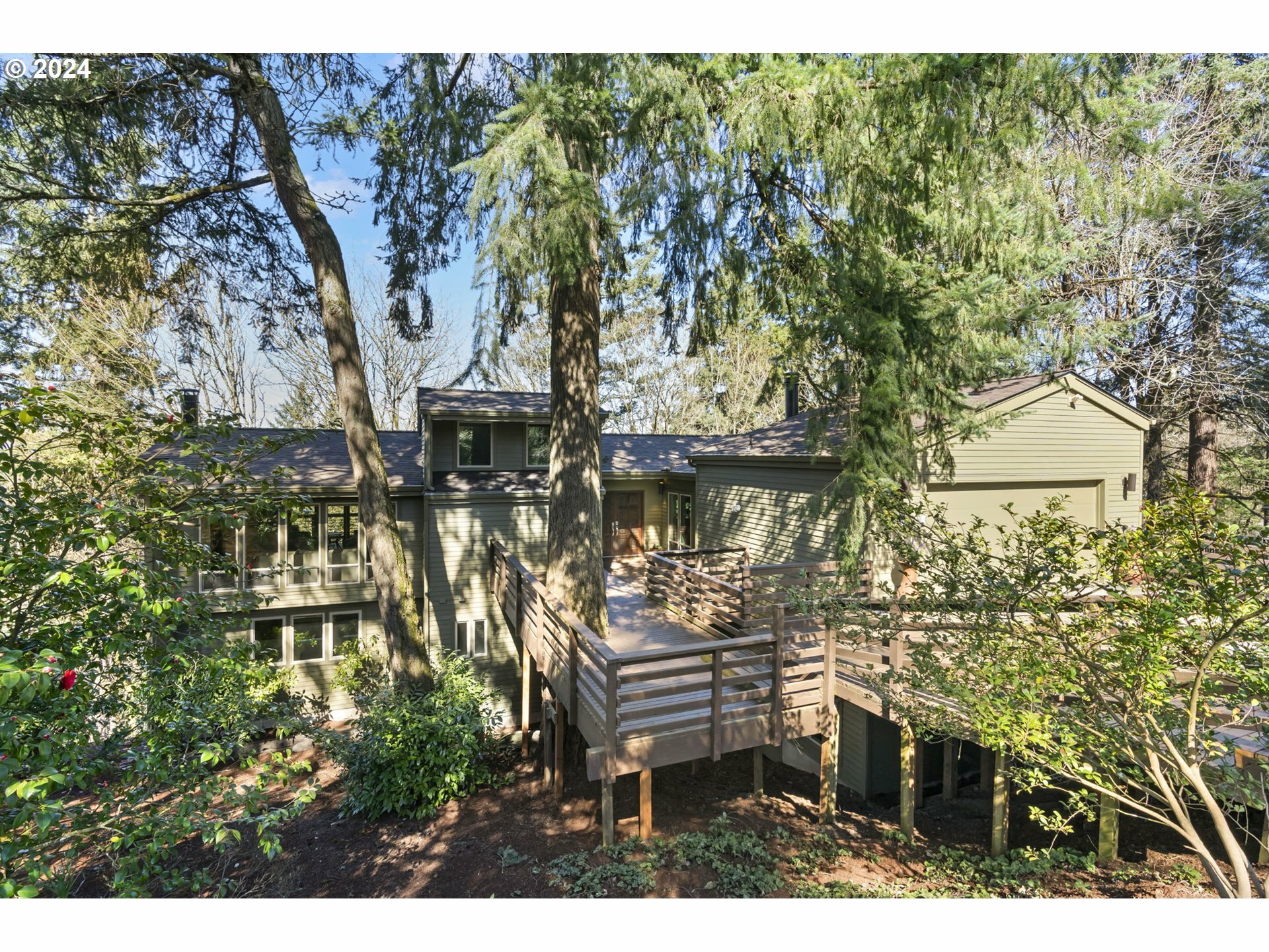 17720 Overlook Cir  Lake Oswego OR 97034 photo