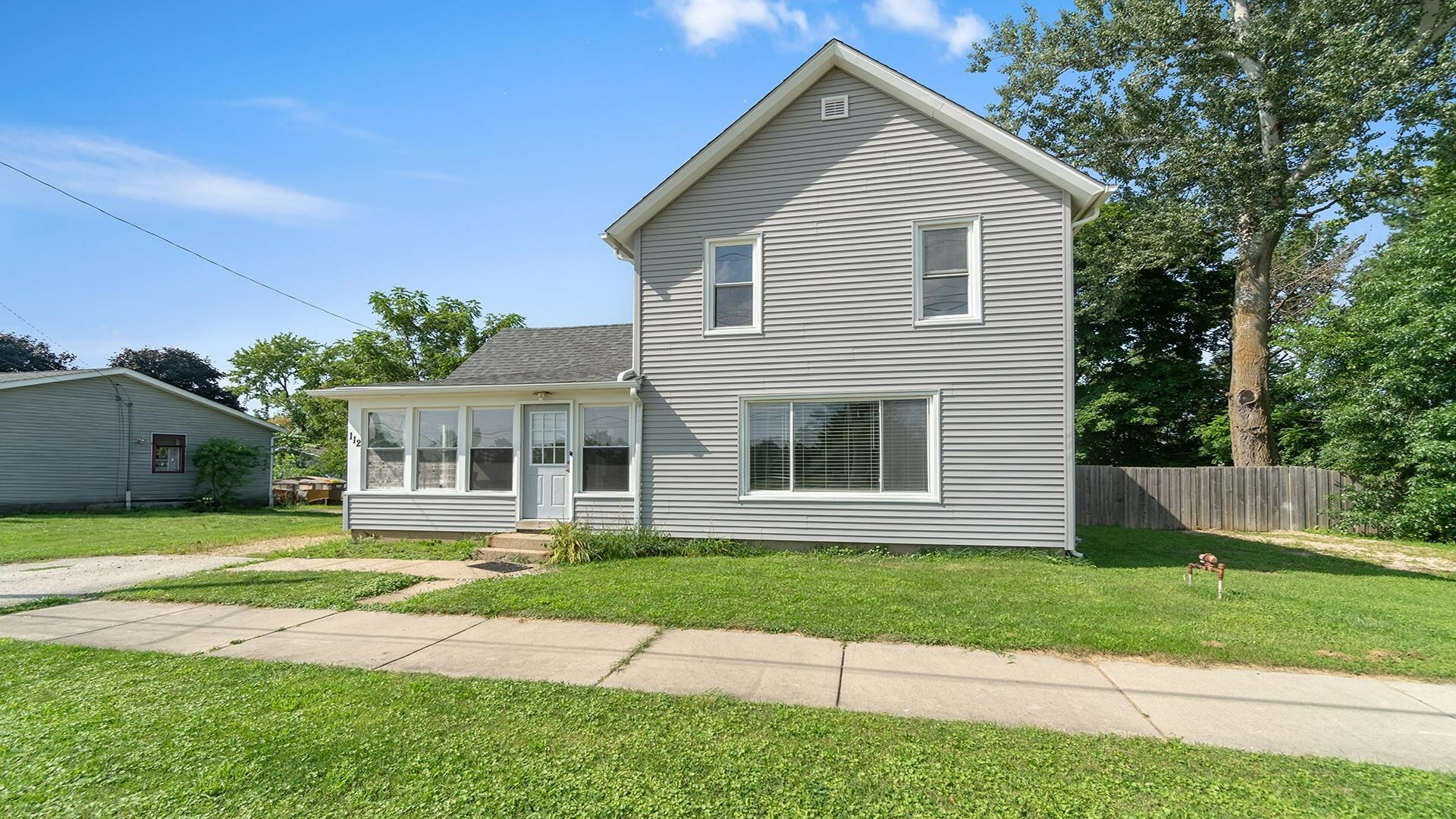 Property Photo:  112 E Grove Street  IL 61065 