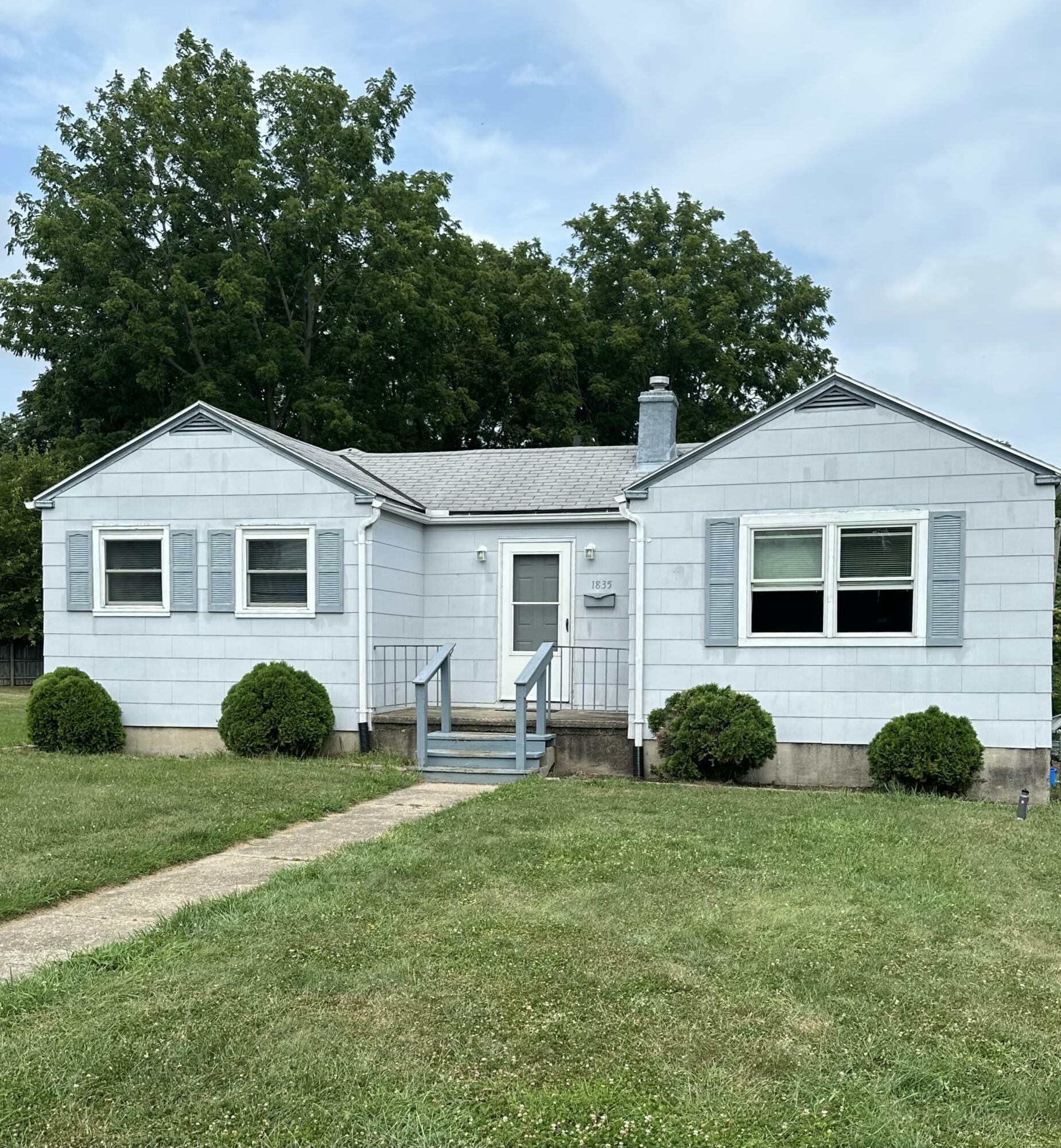 Property Photo:  1835 Quincy Road  OH 45506 