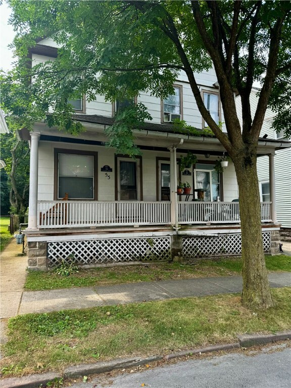 Property Photo:  55 Sycamore  NY 14620 