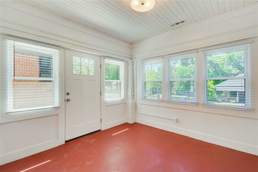 Property Photo:  875 White Street SW  GA 30310 