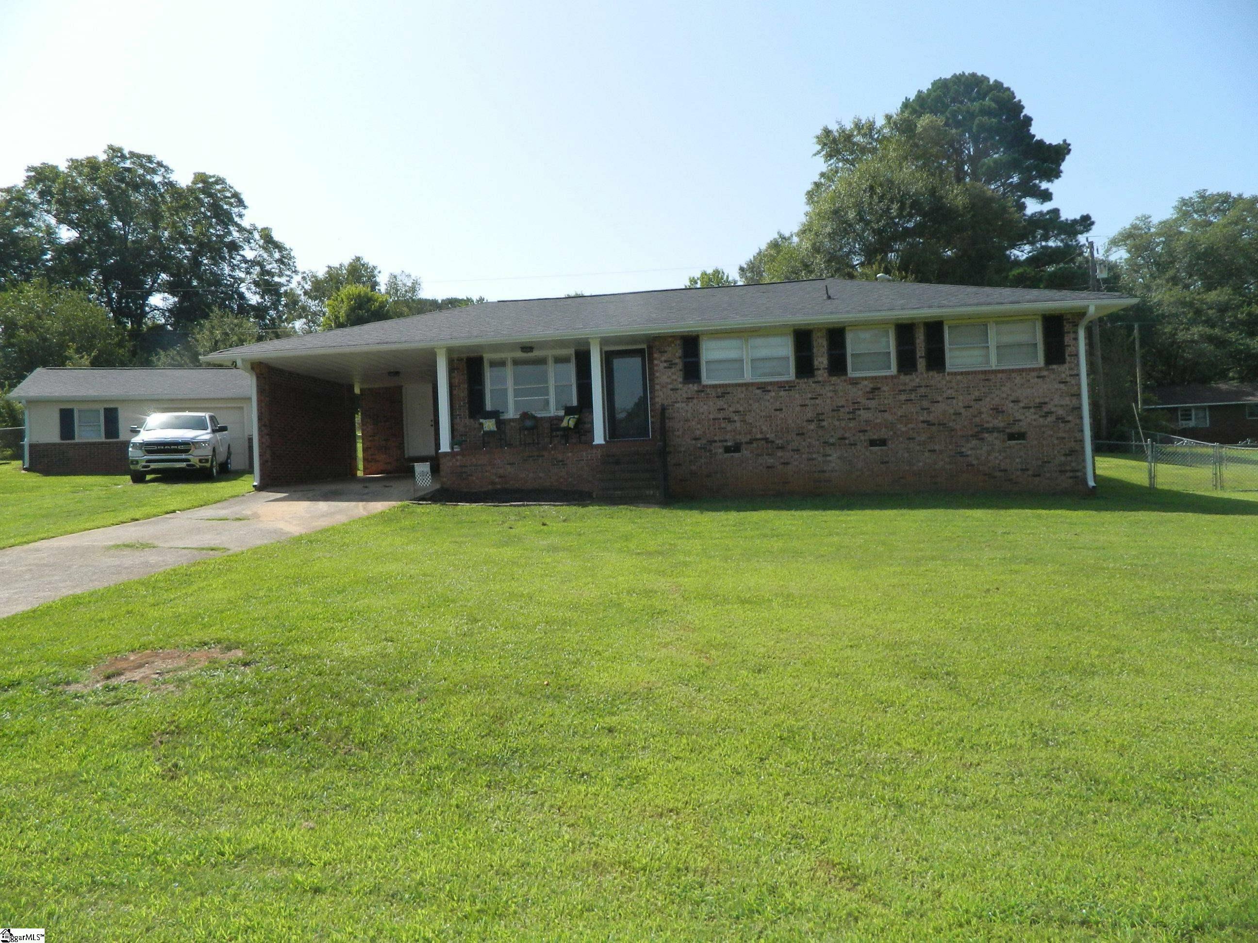 Property Photo:  122 Cedar Road  SC 29624 