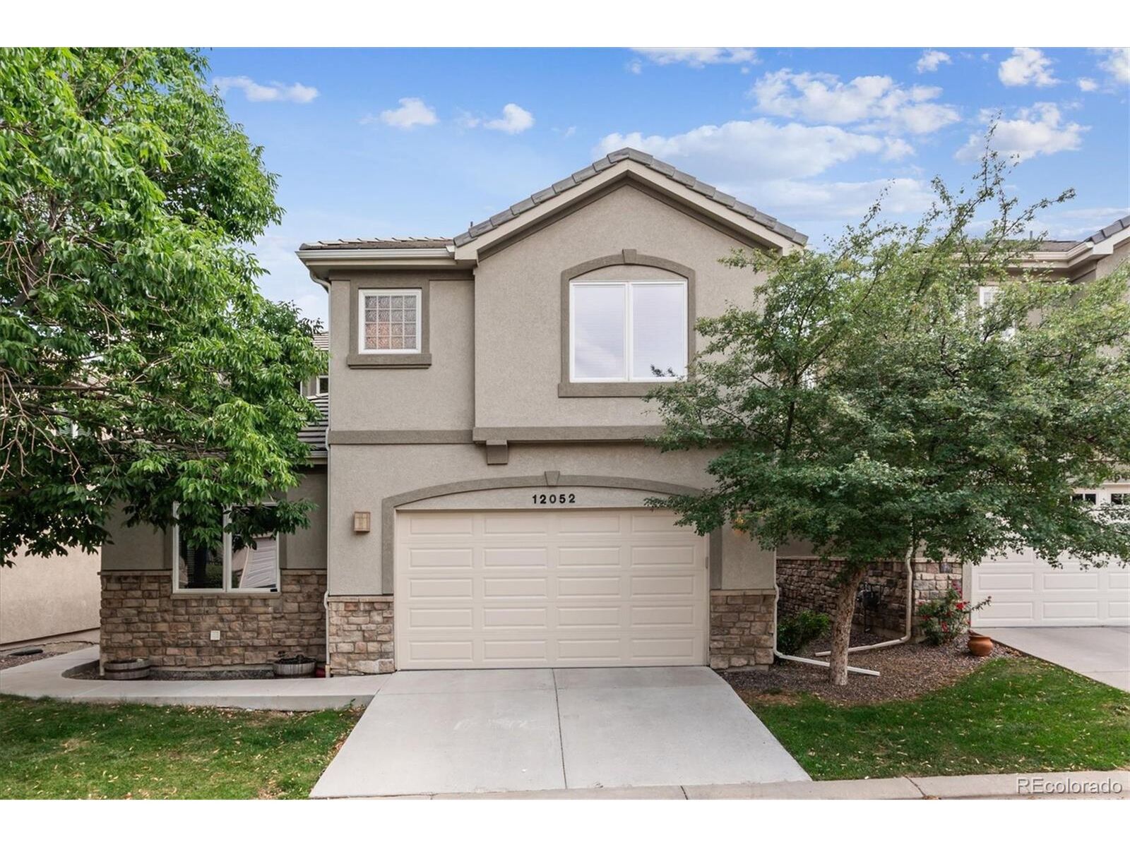 Property Photo: 12052 E Lake Cir CO 80111