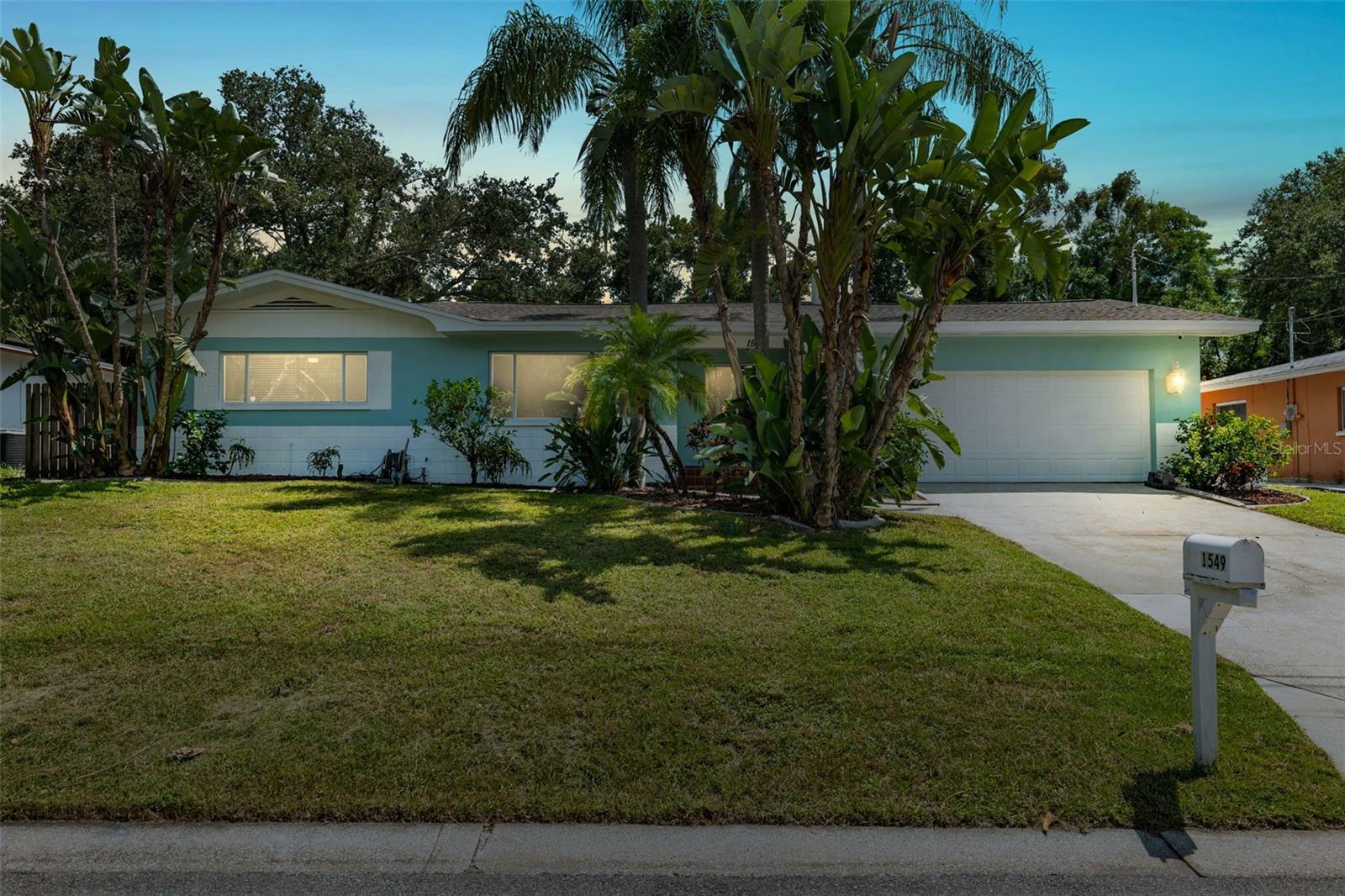 Property Photo:  1549 Linwood Drive  FL 33755 