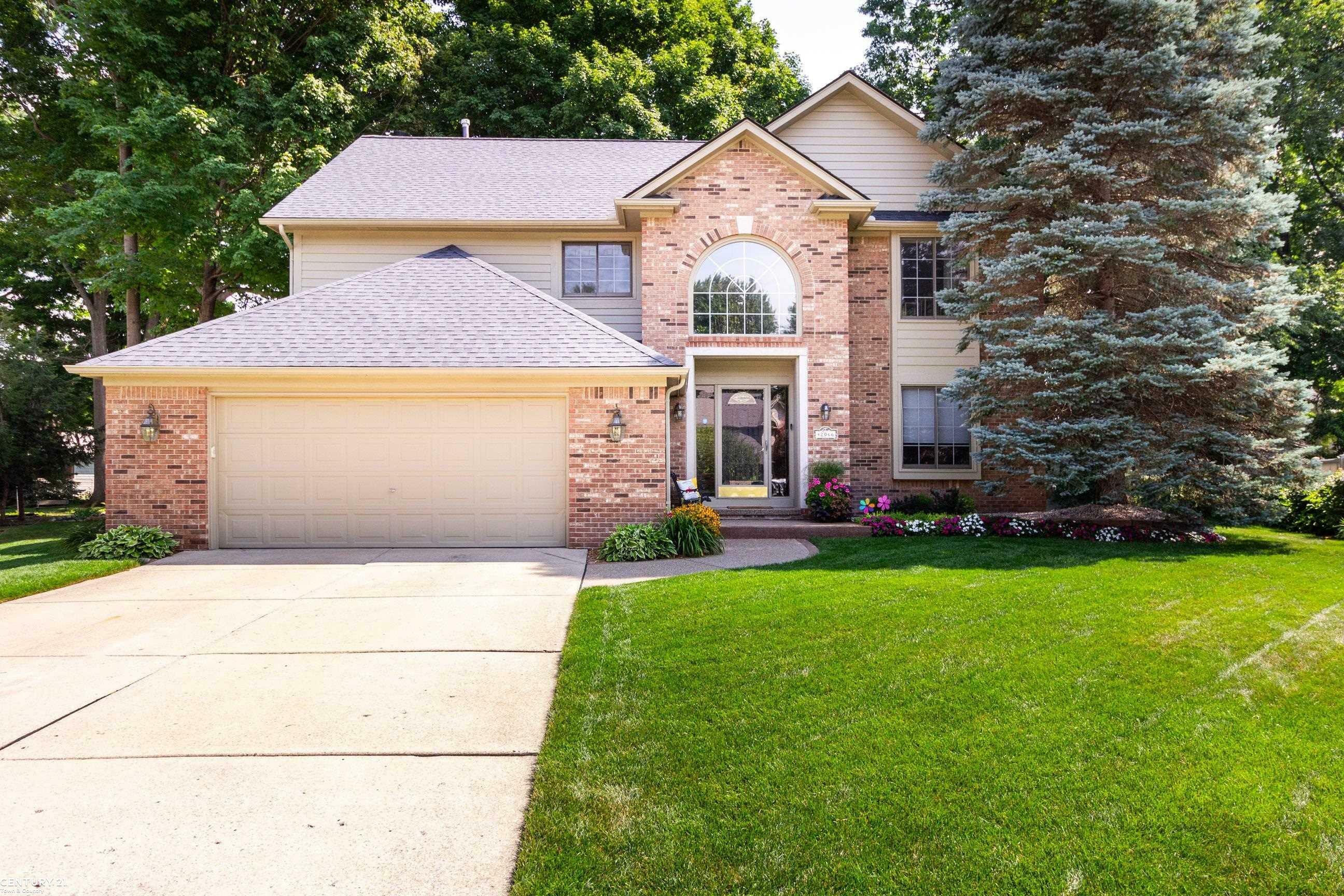 Property Photo:  42066 Duxbury Drive  MI 48313 