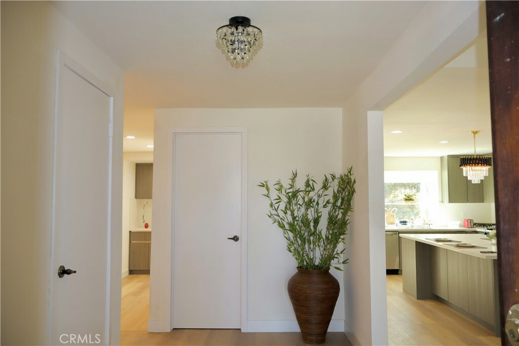 Property Photo:  7245 Beckford Avenue  CA 91335 