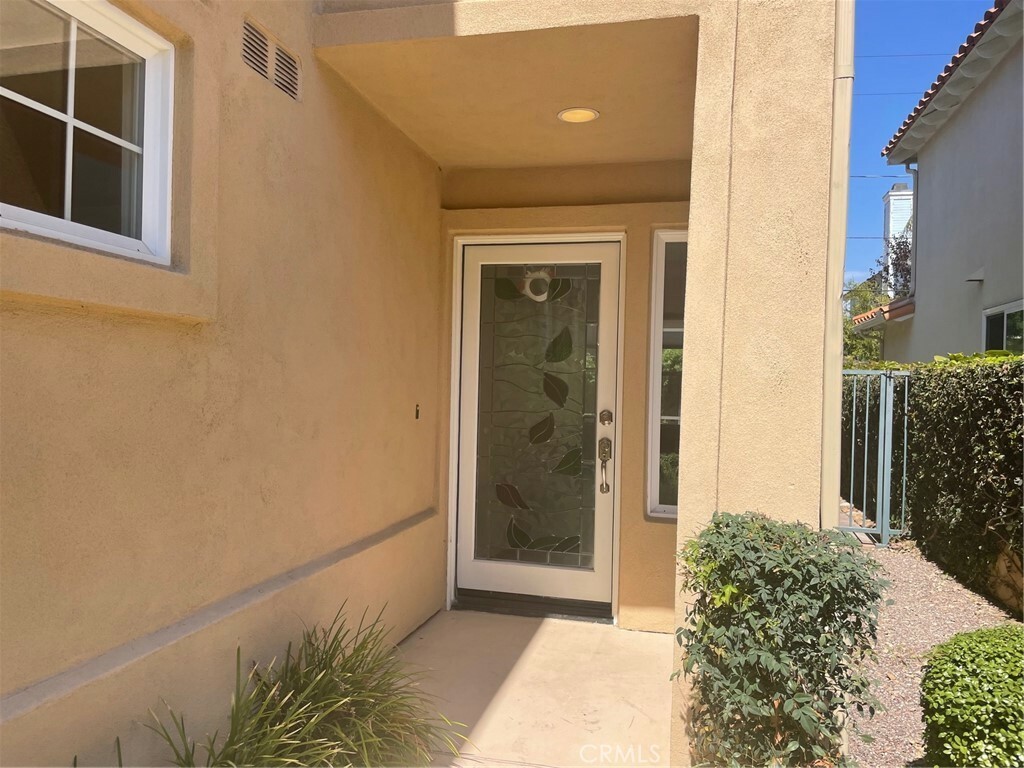 Property Photo:  372 E 15th Street  CA 92627 