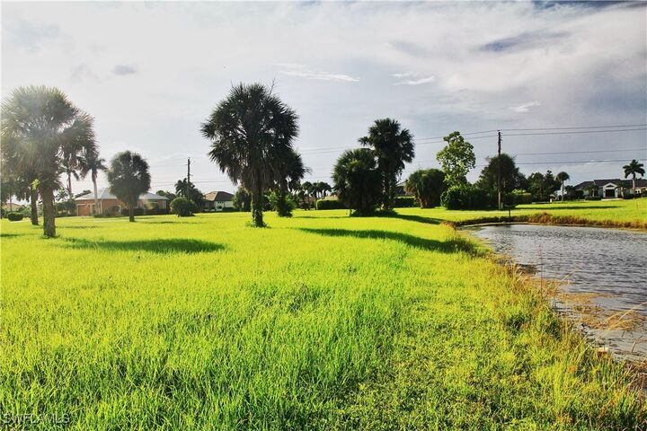 Property Photo:  17256 Carroway Lane  FL 33955 