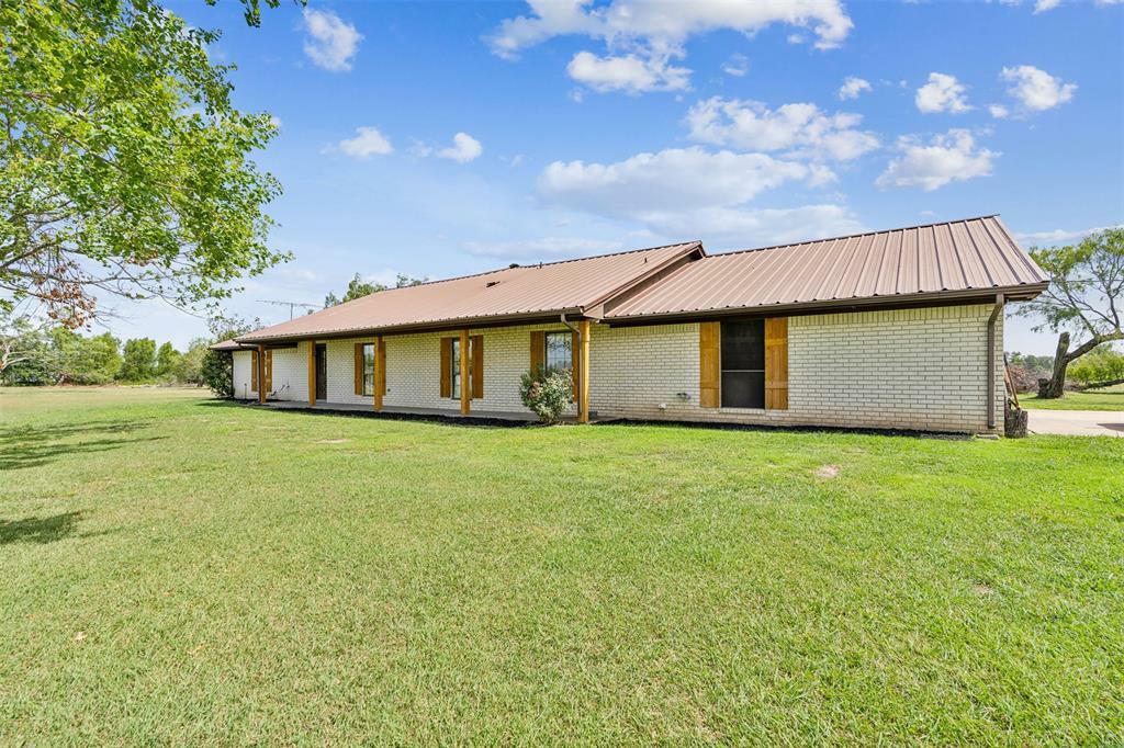 Property Photo:  1427 Davis Lane  TX 75160 