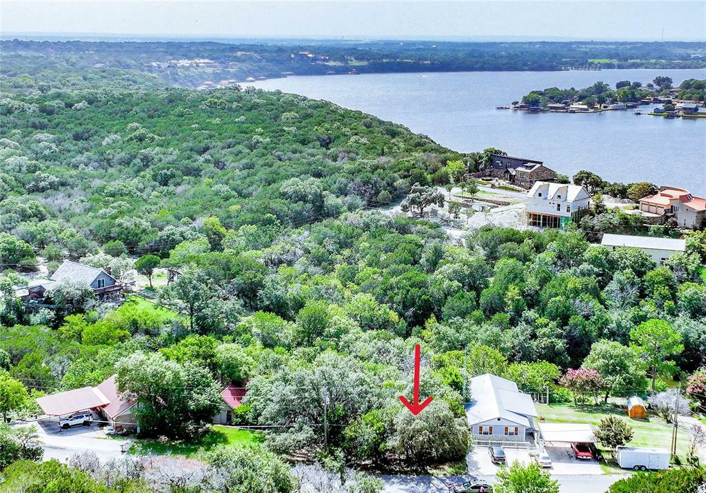 Property Photo:  1011 Hidden Cove Trail  TX 76049 