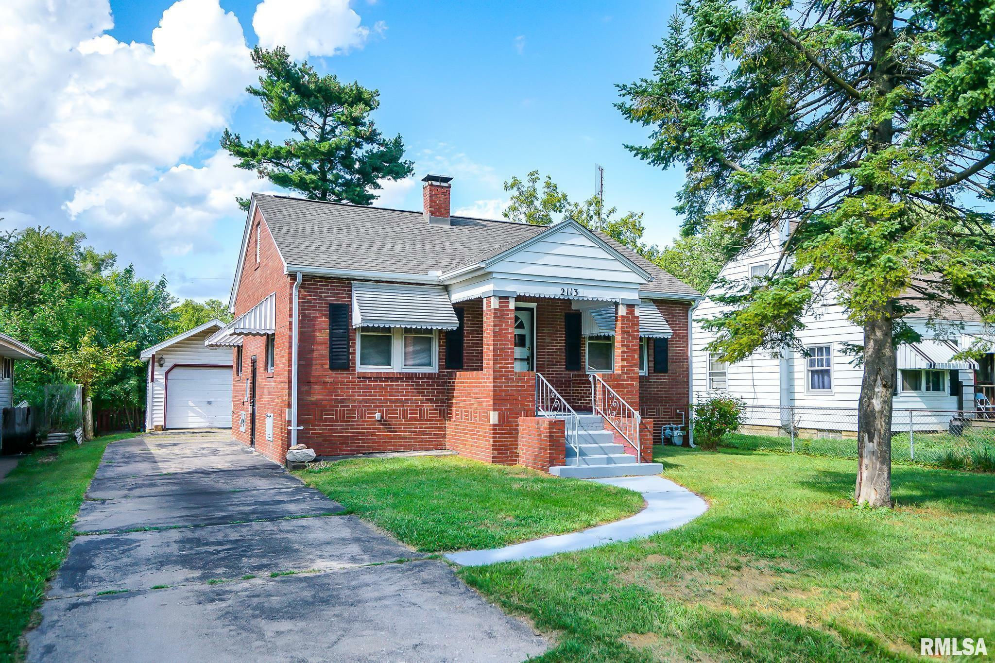 Property Photo:  2113 Hudson Street  IL 61604 