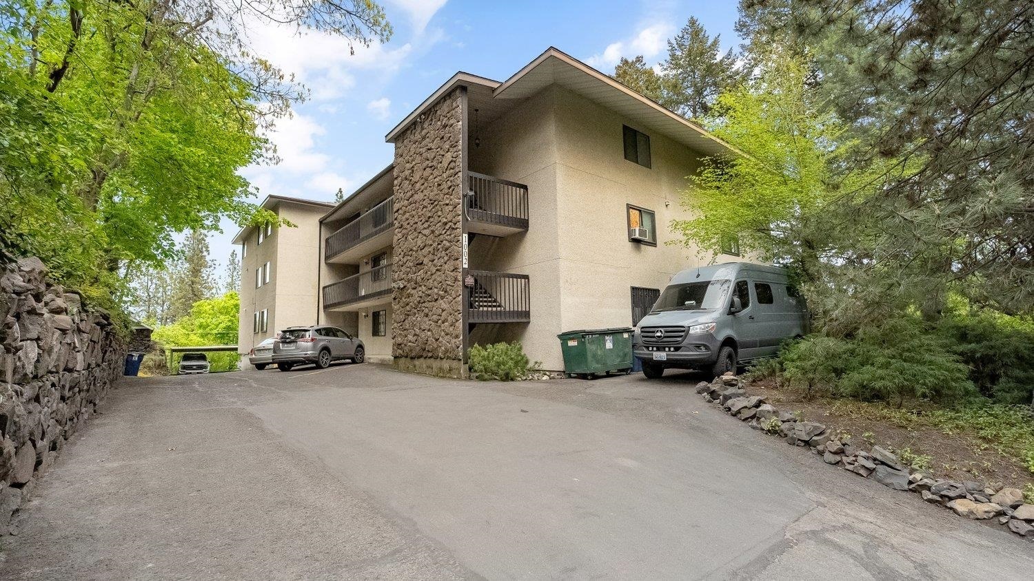 Property Photo:  1002 W 7th Ave 202  WA 99204 