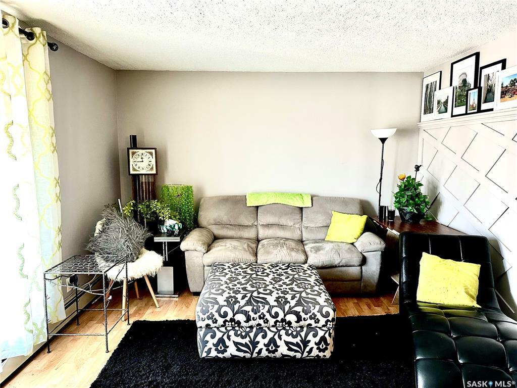 Property Photo:  3140 Louise Street 305  SK S7J 3L8 