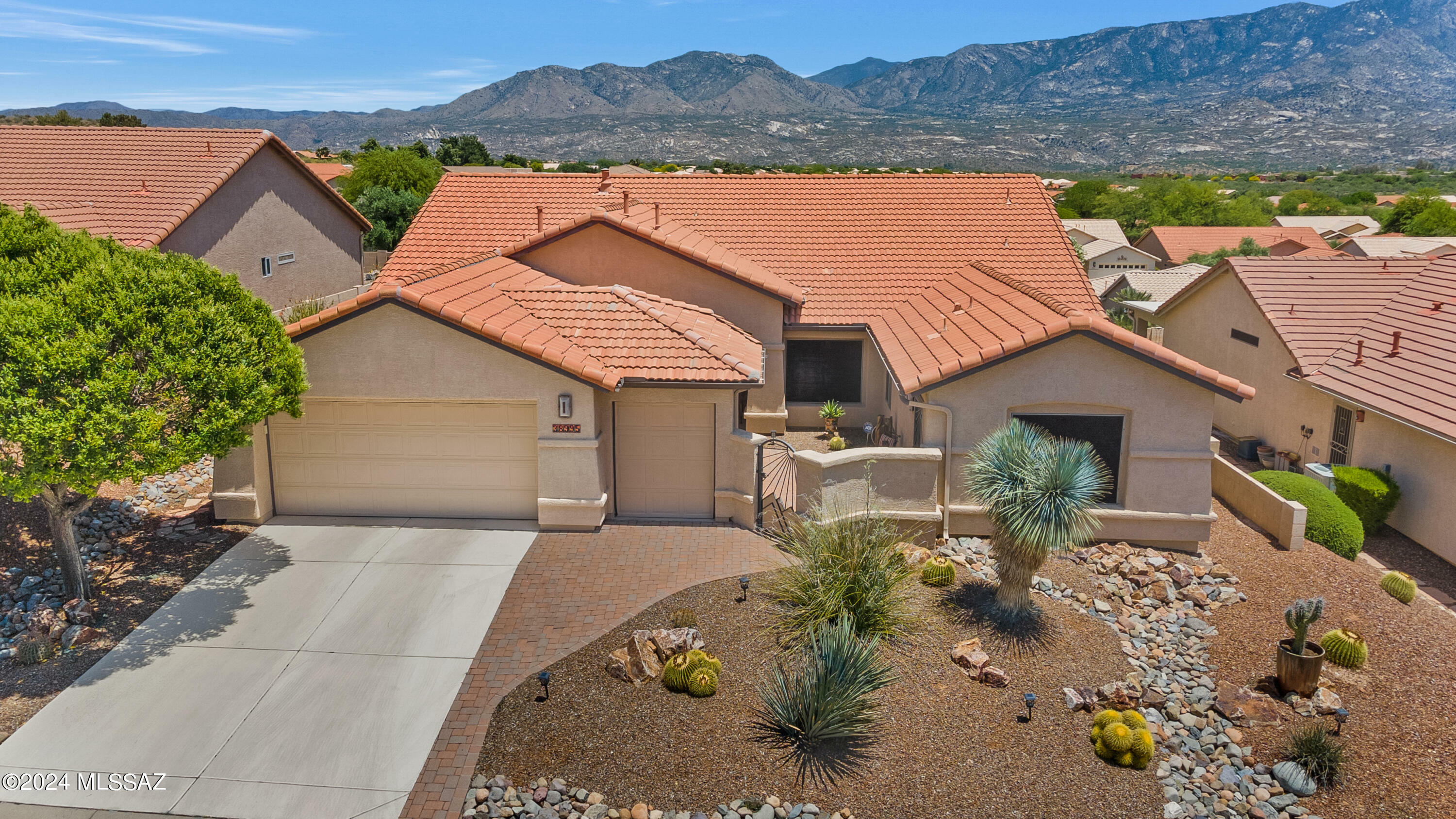 Property Photo:  38995 S Moonwood Drive  AZ 85739 