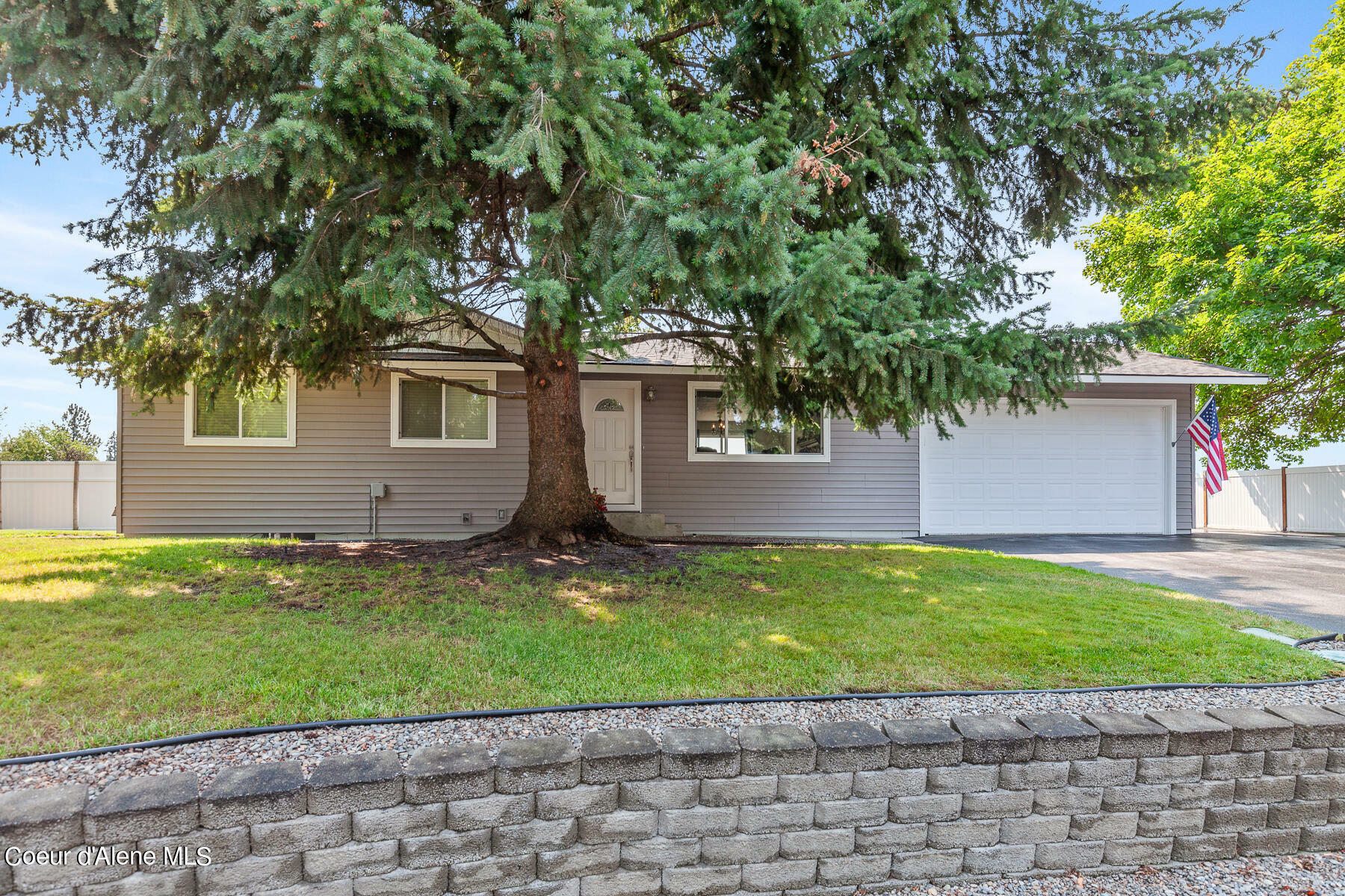 Property Photo:  1760 E Velora Dr  ID 83854 