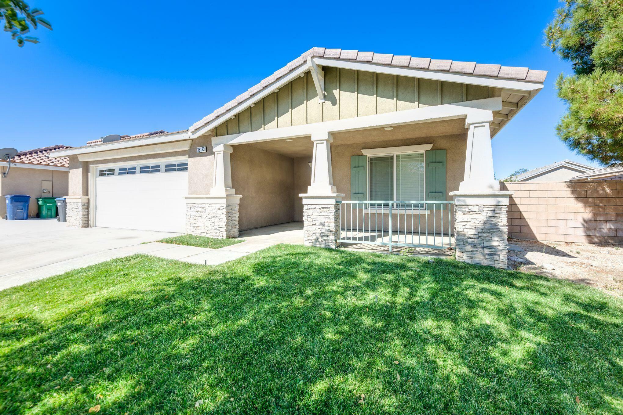 Property Photo:  38133 Cima Mesa Drive  CA 93552 