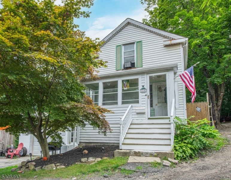 Property Photo: 210 Main St NJ 07860