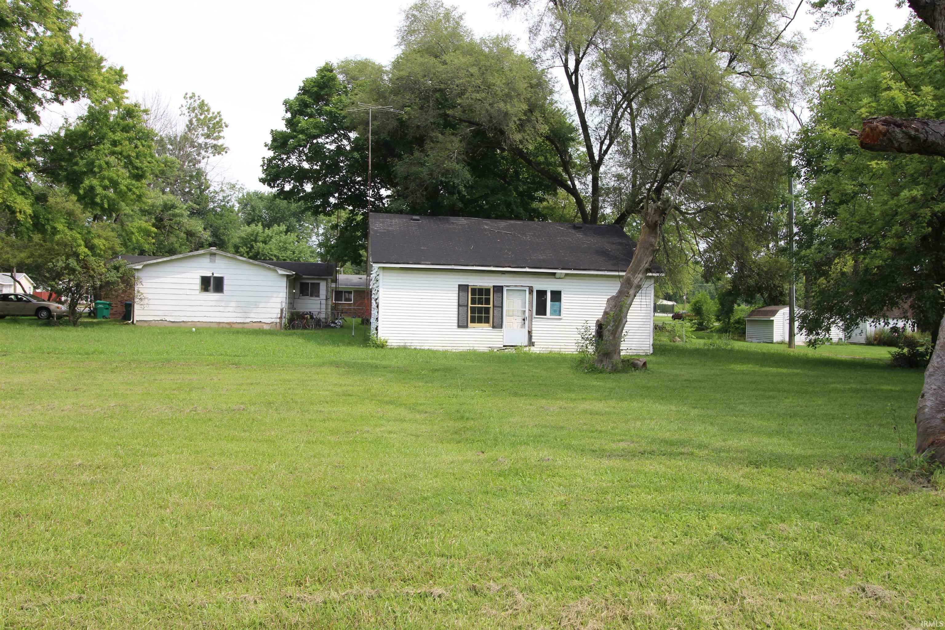 Property Photo:  402 N 30th Street  IN 47362-3428 