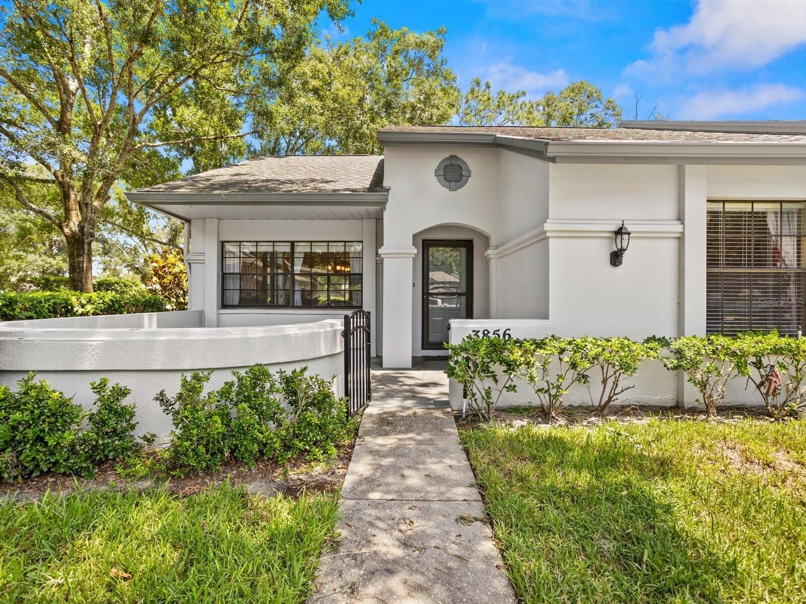 Property Photo: 3856 Goldfinch Court FL 34685