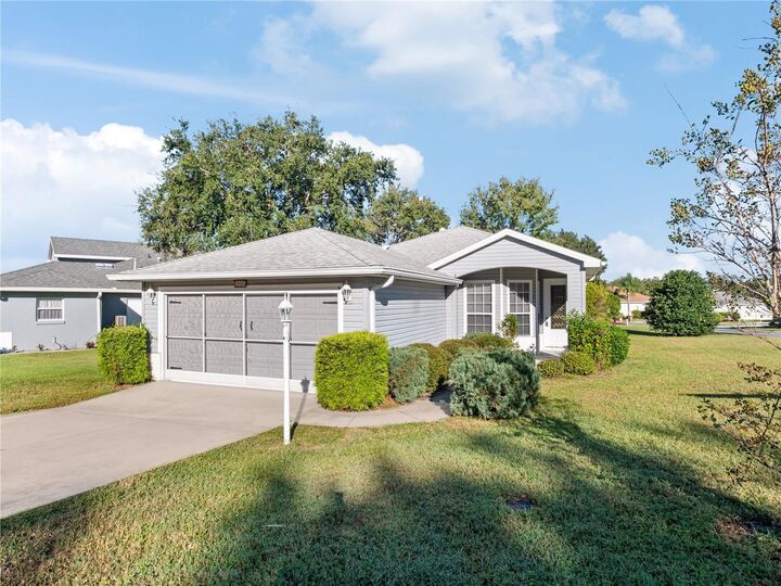 20505 Queen Alexandra Drive  Leesburg FL 34748 photo