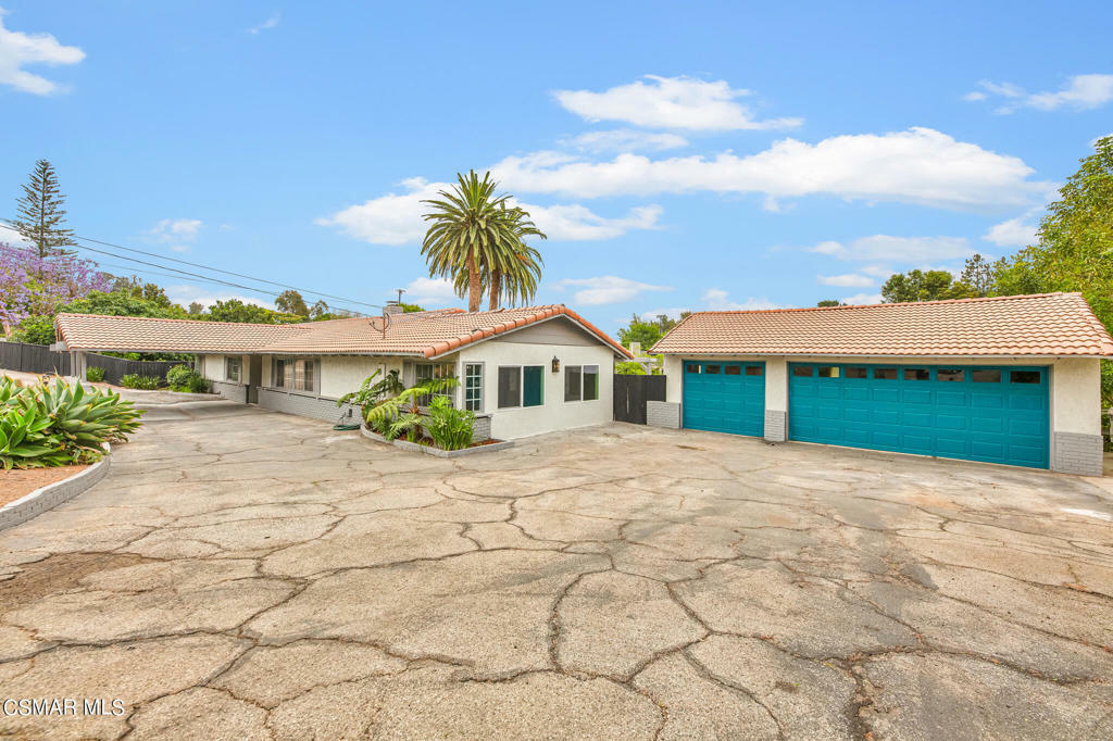 Property Photo:  108 La Crescenta Drive  CA 93010 