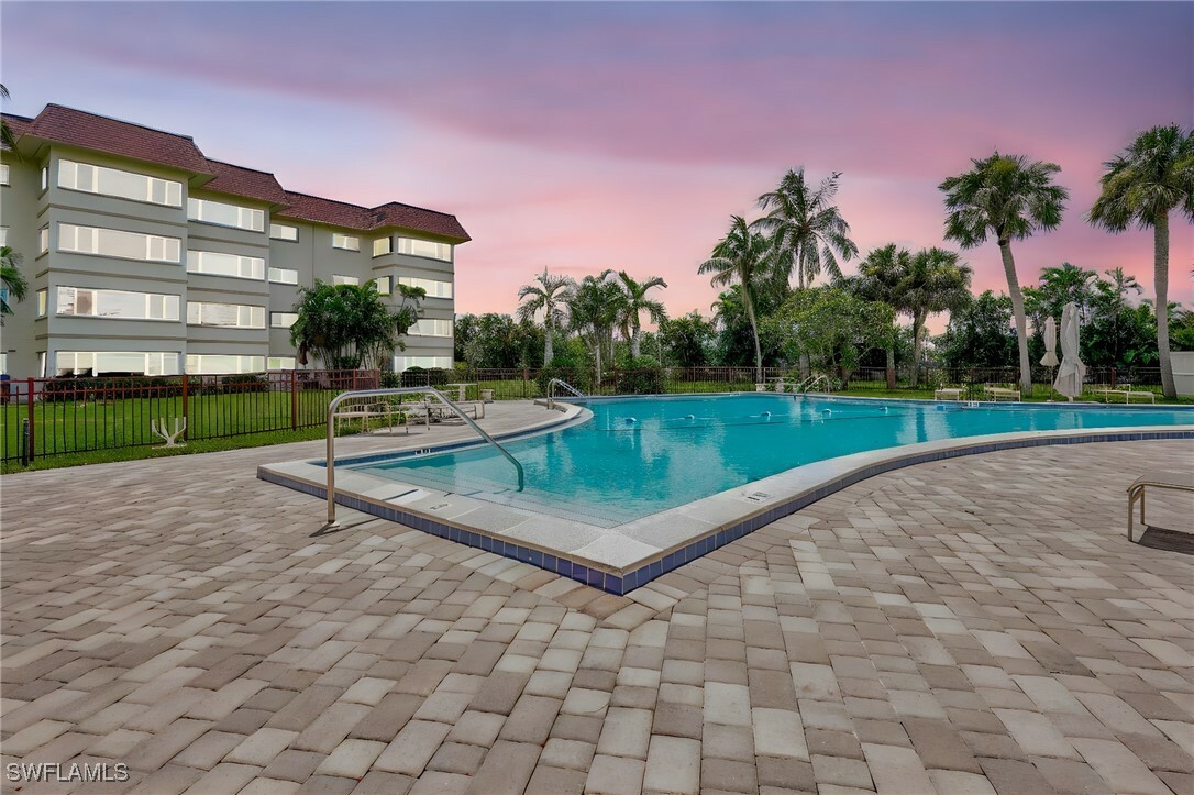 Property Photo: 4309 Mariner Way 304 FL 33919