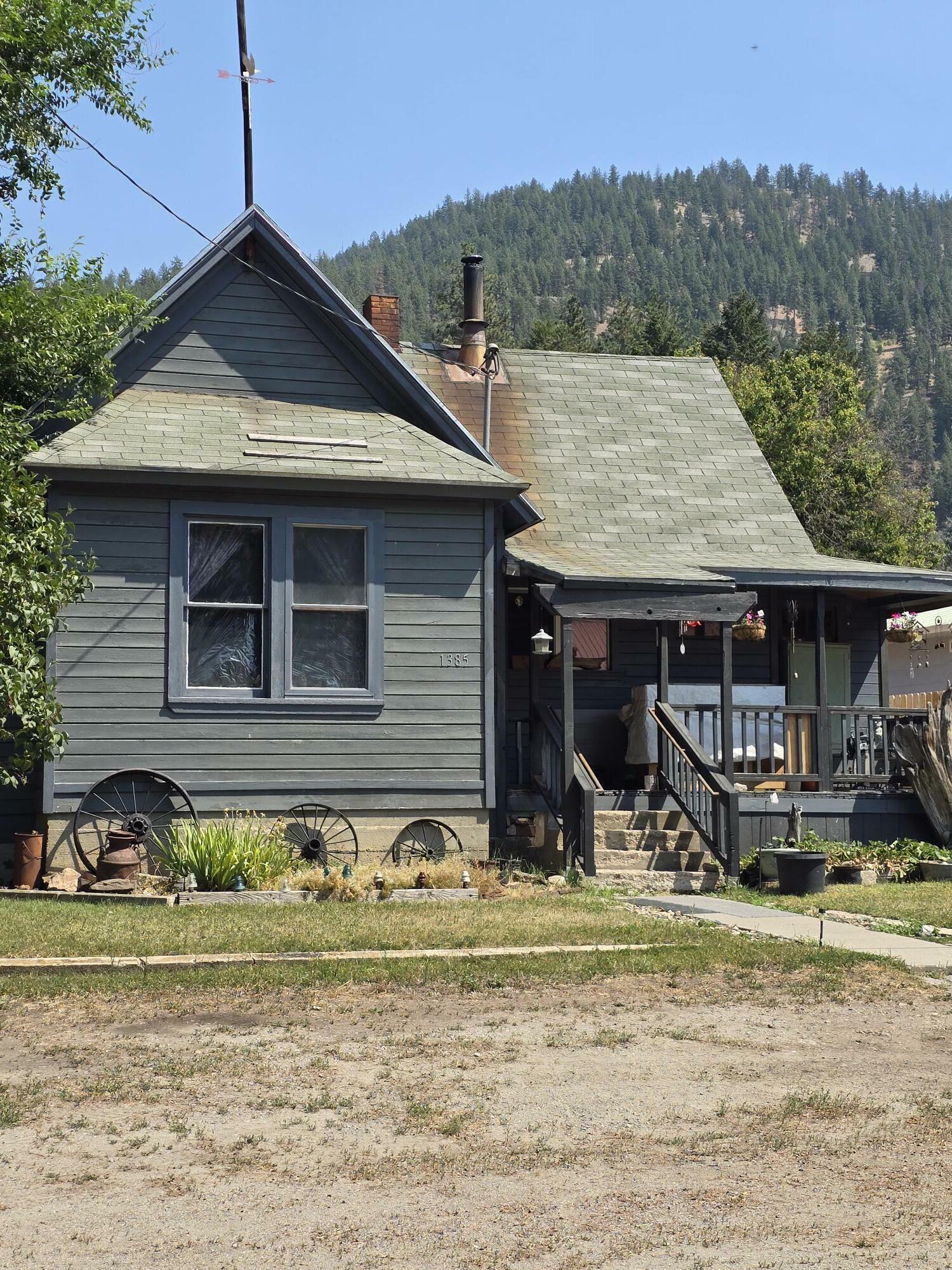 Property Photo:  1385 Addy-Main St  WA 99101 