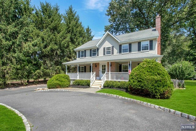 Property Photo:  124 Old Tappan Road  NJ 07675 