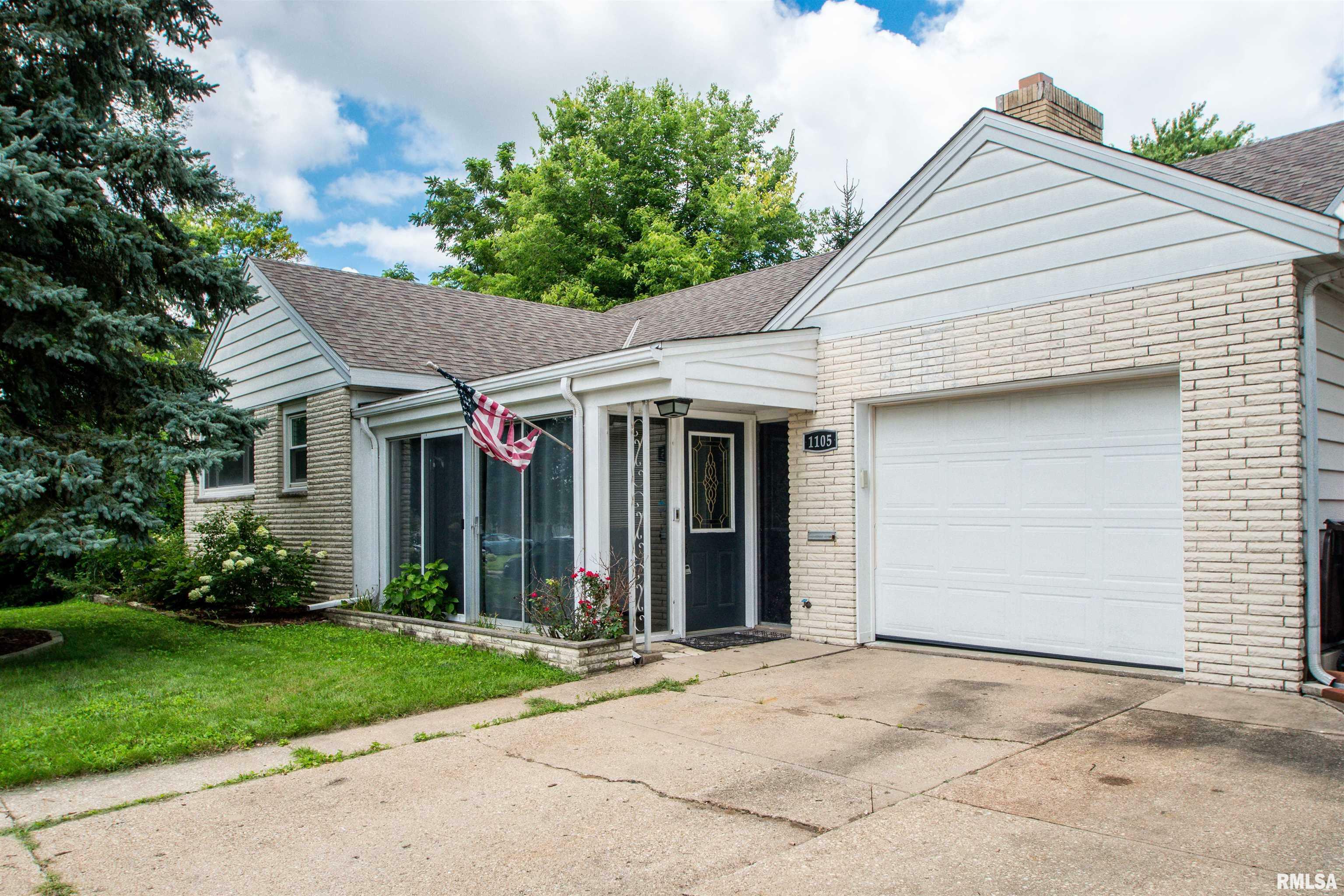 Property Photo:  1105 W Stratford Drive  IL 61614 